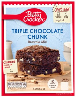 Betty Crocker Triple Choc Chunk Brownie Mix - (UK)